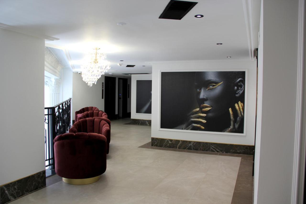 Hotel Luxury Premium Finese à Golem  Extérieur photo