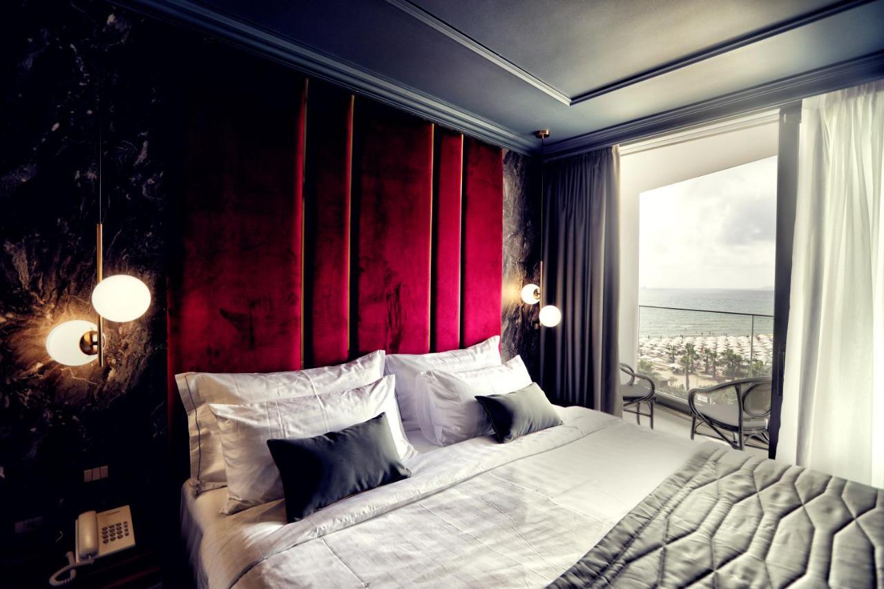 Hotel Luxury Premium Finese à Golem  Extérieur photo